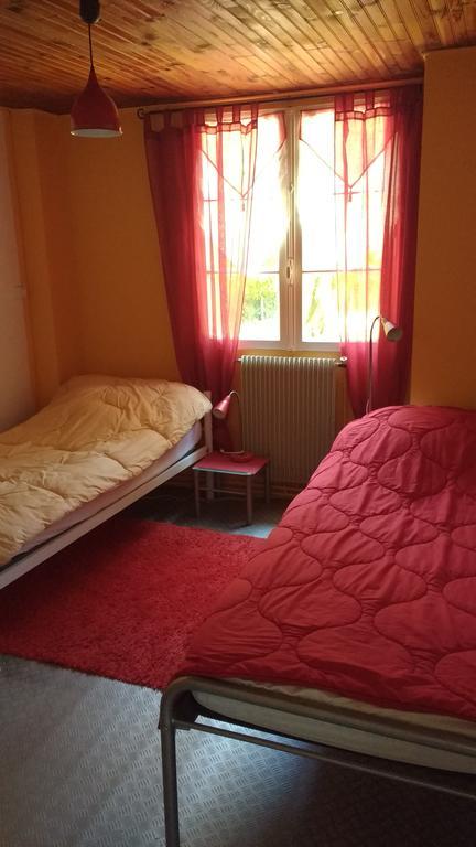 Les Gites De Castera Aire-sur-l'Adour Exterior photo